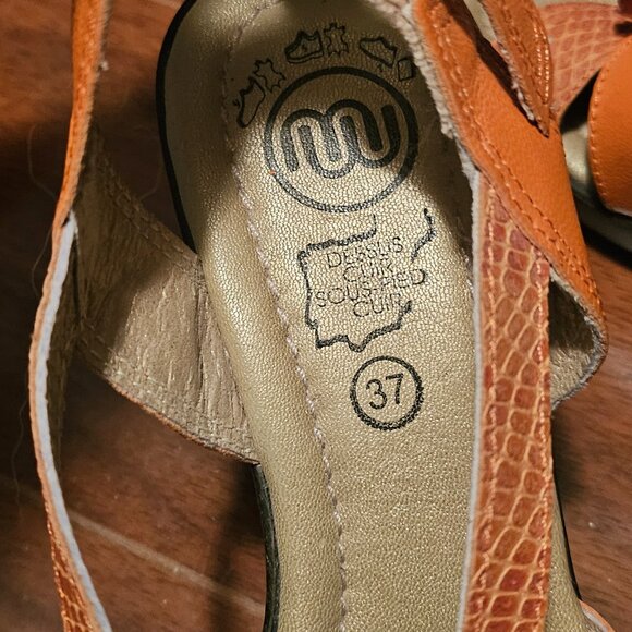 Beautiful - Picture 3 of 5